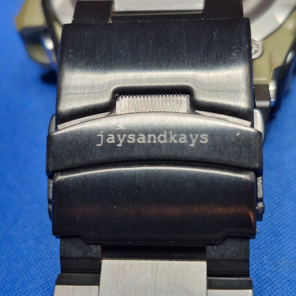 CASIO Rangeman Watch - Picture 7 of 7